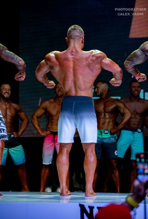 MEN‘S PHYSIQUE НОВИЧКИ